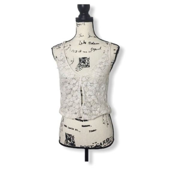 Reformation Tops - Reformation White Crochet Cropped Tank Top Women’s Size Small Keyhole Front Doub